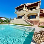 Luxury Makris With Private Heatable Pool By Dadovillas Villa