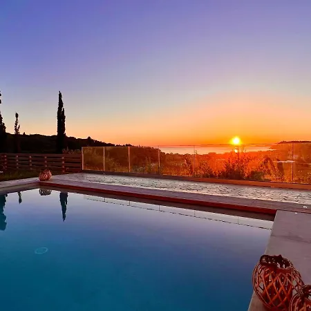 빌라 Luxury Makris With Private Heatable Pool By Dadovillas Kavvadades