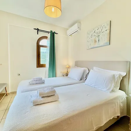 Luxury Makris With Private Heatable Pool By Dadovillas 빌라 Kavvadades