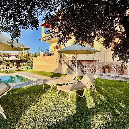빌라 Luxury Makris With Private Heatable Pool By Dadovillas *