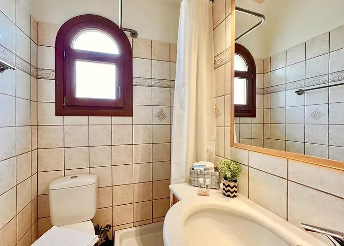 Luxury Makris With Private Heatable Pool By Dadovillas * Kavvadades
