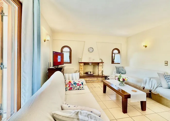 Luxury Makris With Private Heatable Pool By Dadovillas 别墅 *