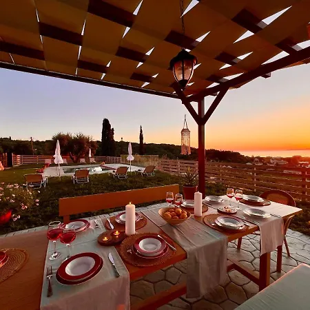 Luxury Makris With Private Heatable Pool By Dadovillas Kavvadades