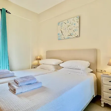 Luxury Makris With Private Heatable Pool By Dadovillas Kavvadades